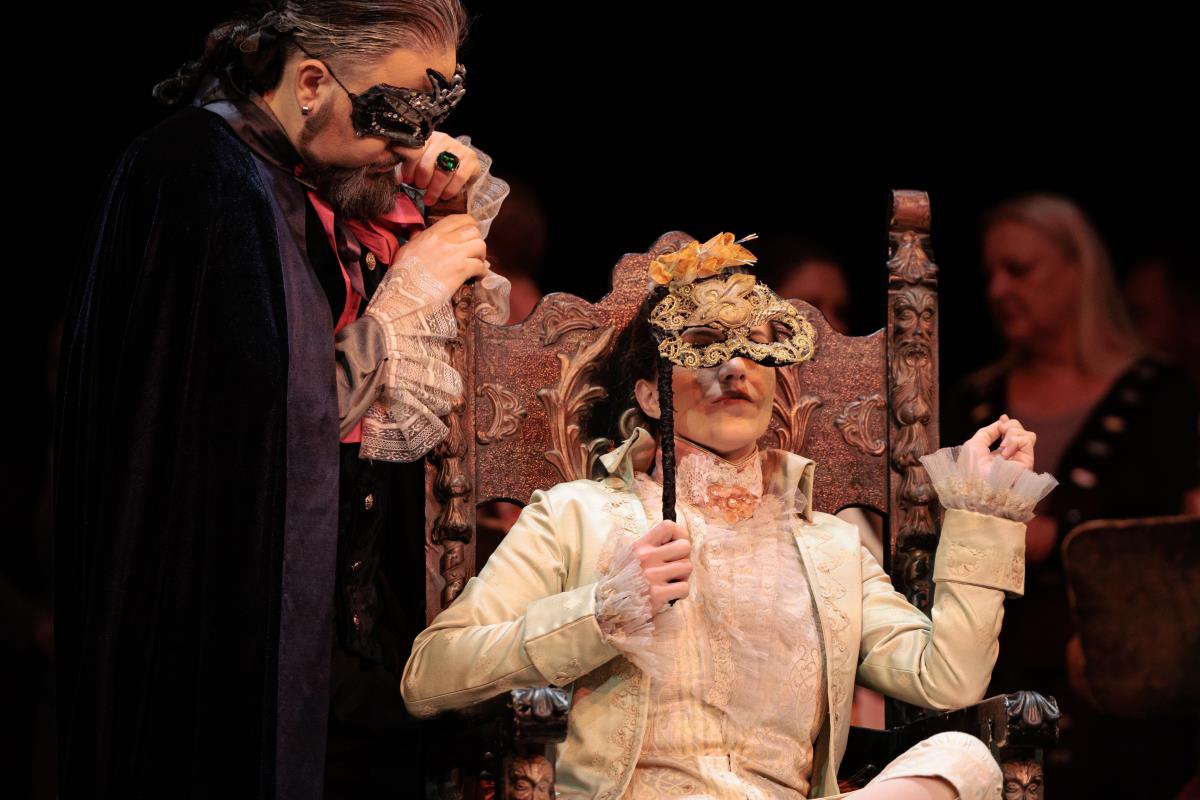 Bal pod maskama-49 copy.jpg