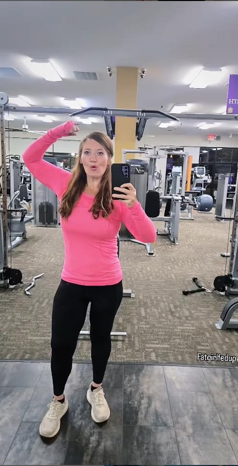 Leksi Rid posle gubitka kilograma u teretani.jpg