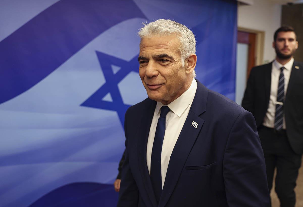 x AP Menahem Kahana.jpg