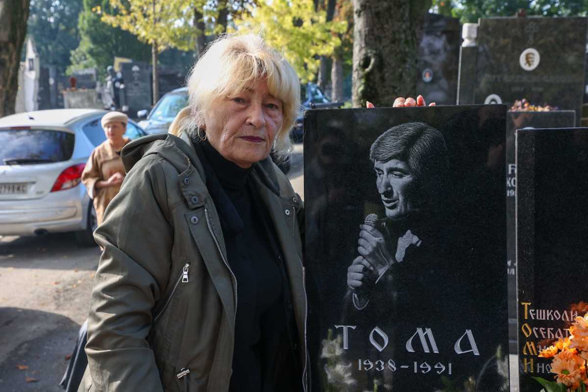 Pomen Tomi Zdravkoviću Toma Zdravković  godišnjica Centralno Groblje Goca i porodica (4).jpeg