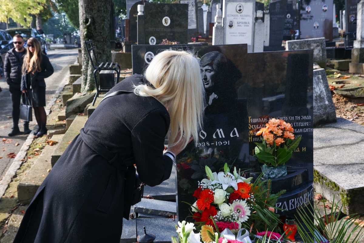 Pomen Tomi Zdravkoviću Toma Zdravković  godišnjica Centralno Groblje Goca i porodica (1).jpeg