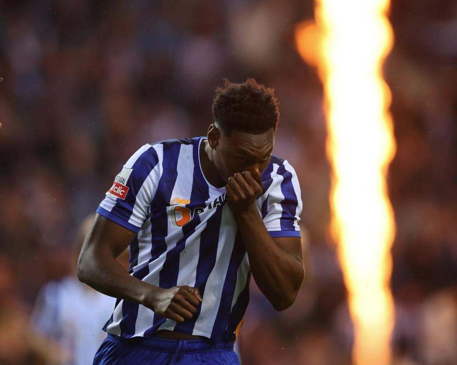 Samu Agehova slavi gol