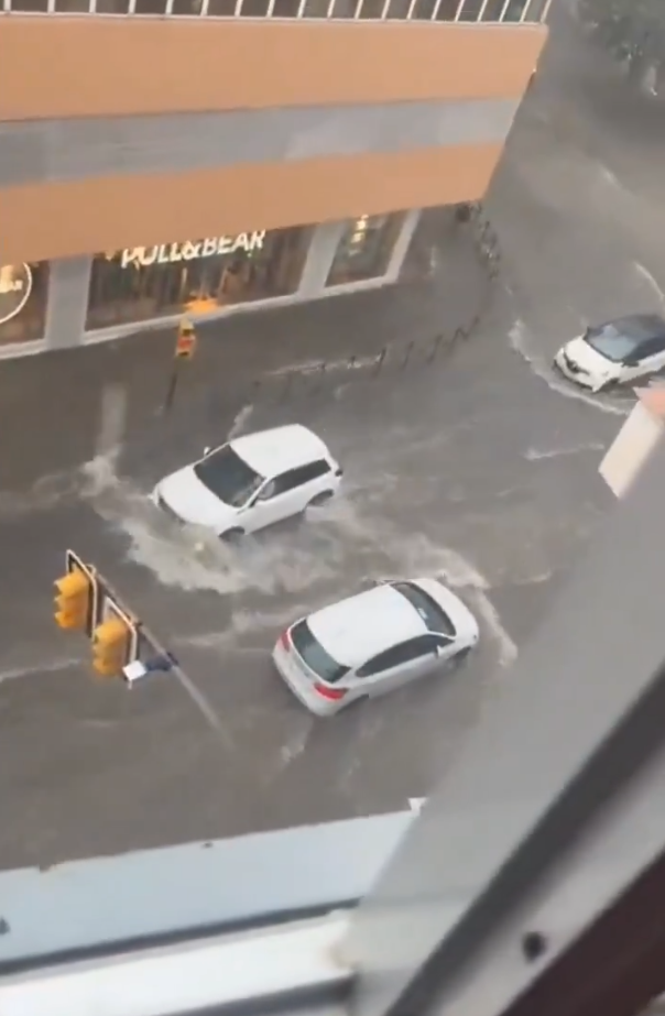 2025-09-30 15_55_09-La Chaîne Météo on X_ _⛈️⛈️Des #orages diluviens touchent l'île d'Ibiza aux #Bal.png