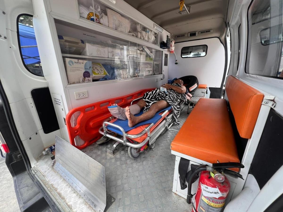 Filipini06 EPA Juanito Espinosa.jpg