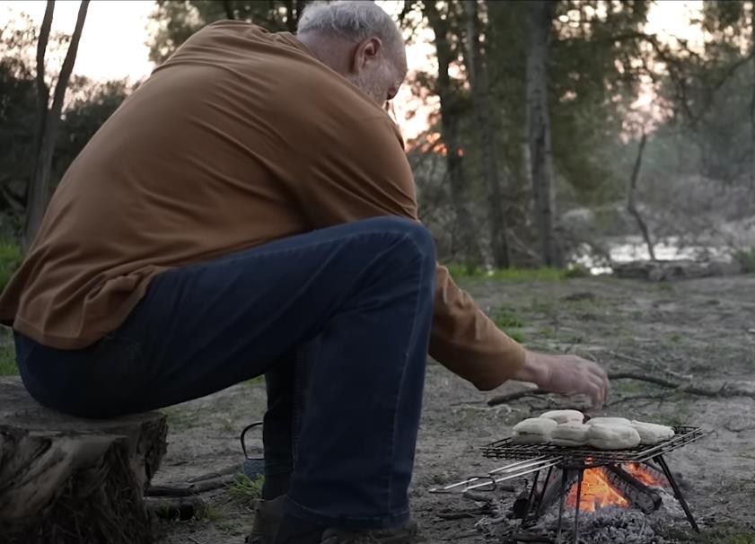 Teo napustio juvelirnicu da bi živeo u divljini (4).png