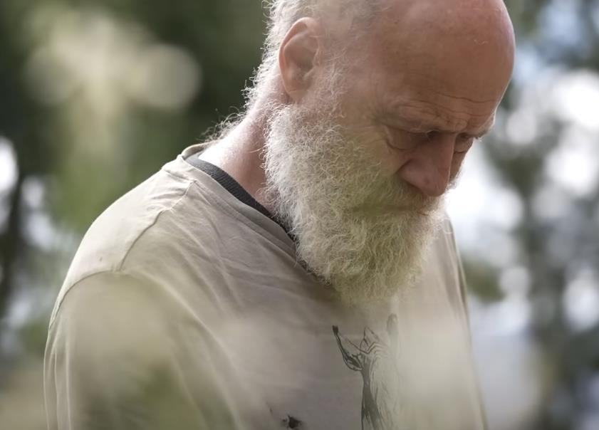 Teo napustio juvelirnicu da bi živeo u divljini (6).png