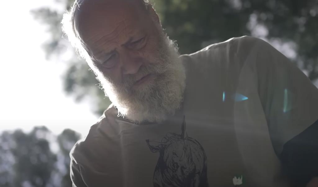 Teo napustio juvelirnicu da bi živeo u divljini (7).png