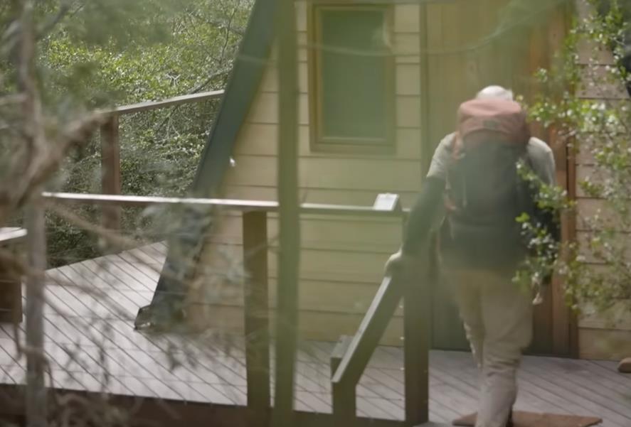 Teo napustio juvelirnicu da bi živeo u divljini (9).png