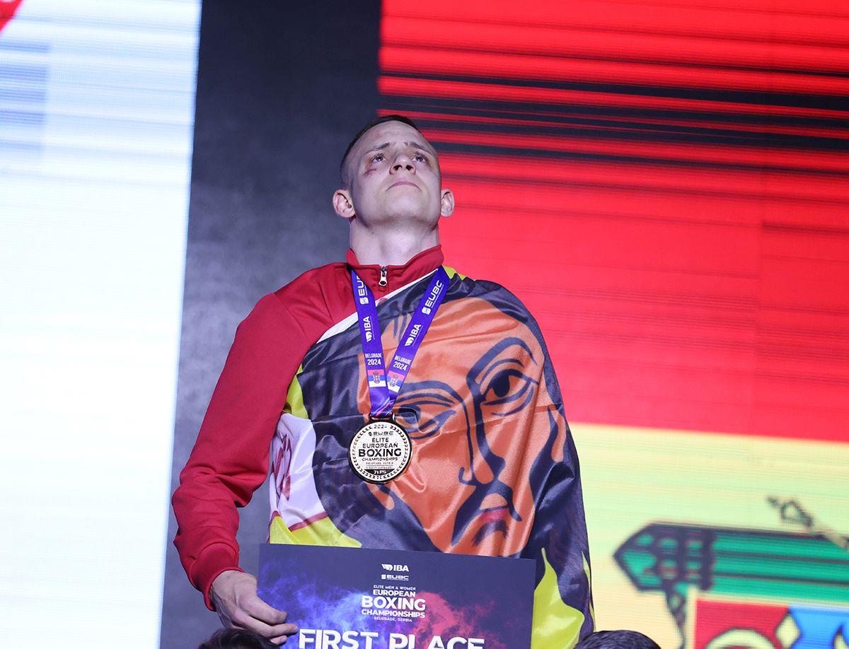 Jovan Nikolic pobednicko postolje2.jpg