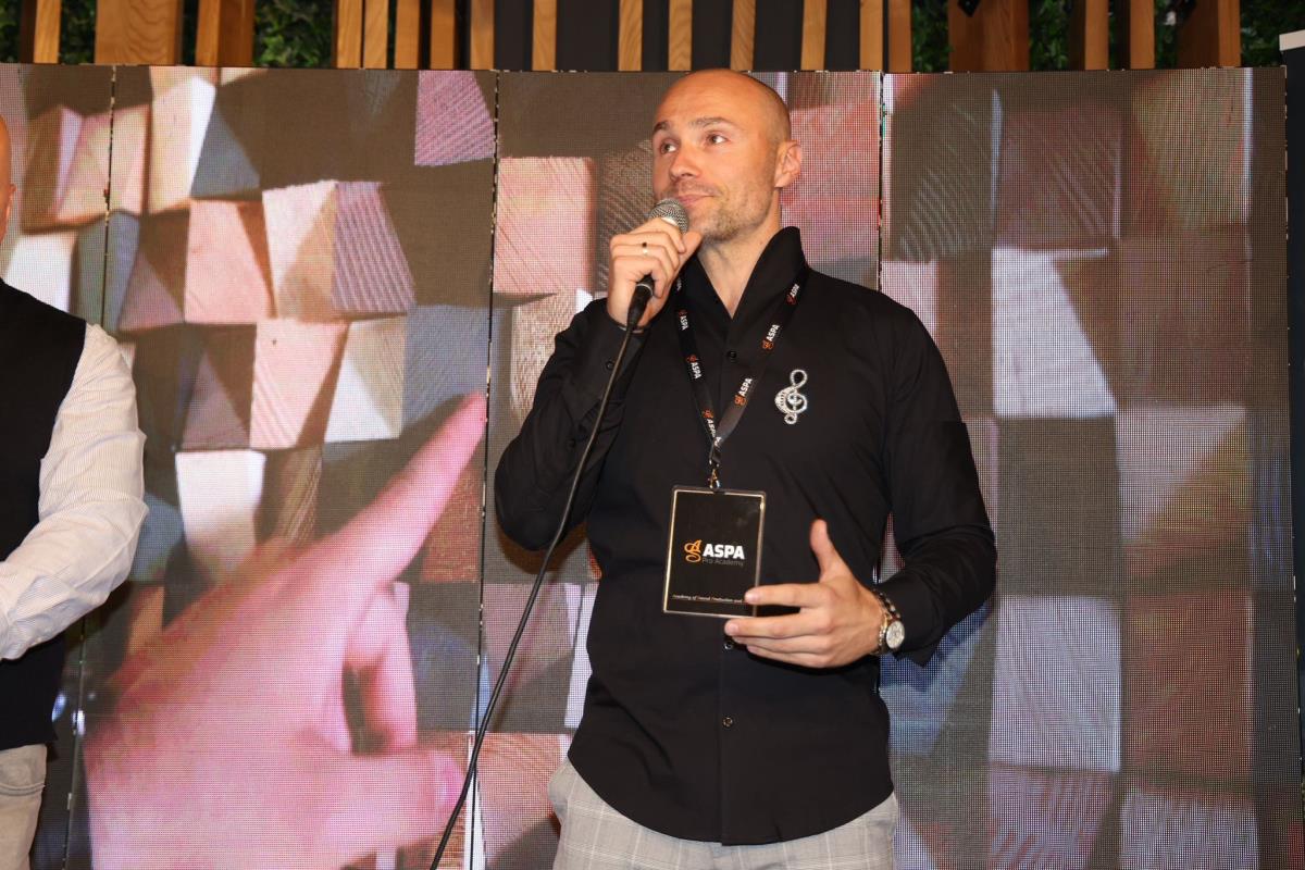 WhatsApp Image 2025-10-01 at 18.44.48 (1).jpeg