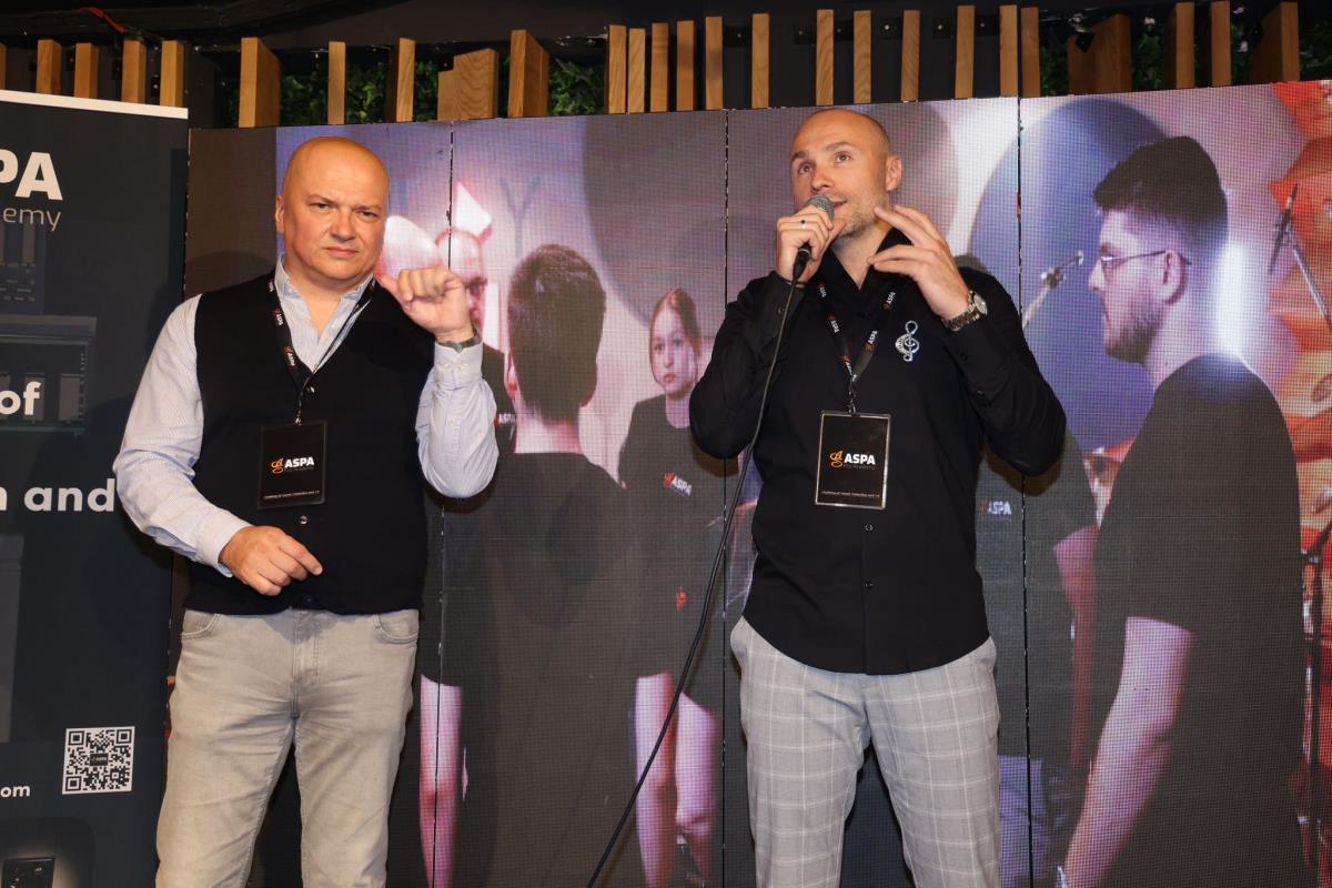 WhatsApp Image 2025-10-01 at 18.44.48.jpeg