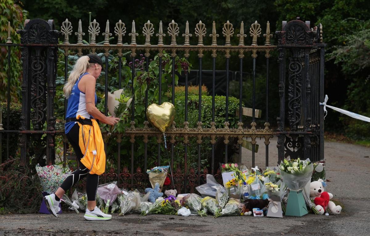 Meštani se opraštaju od malog Danijela Aruebose