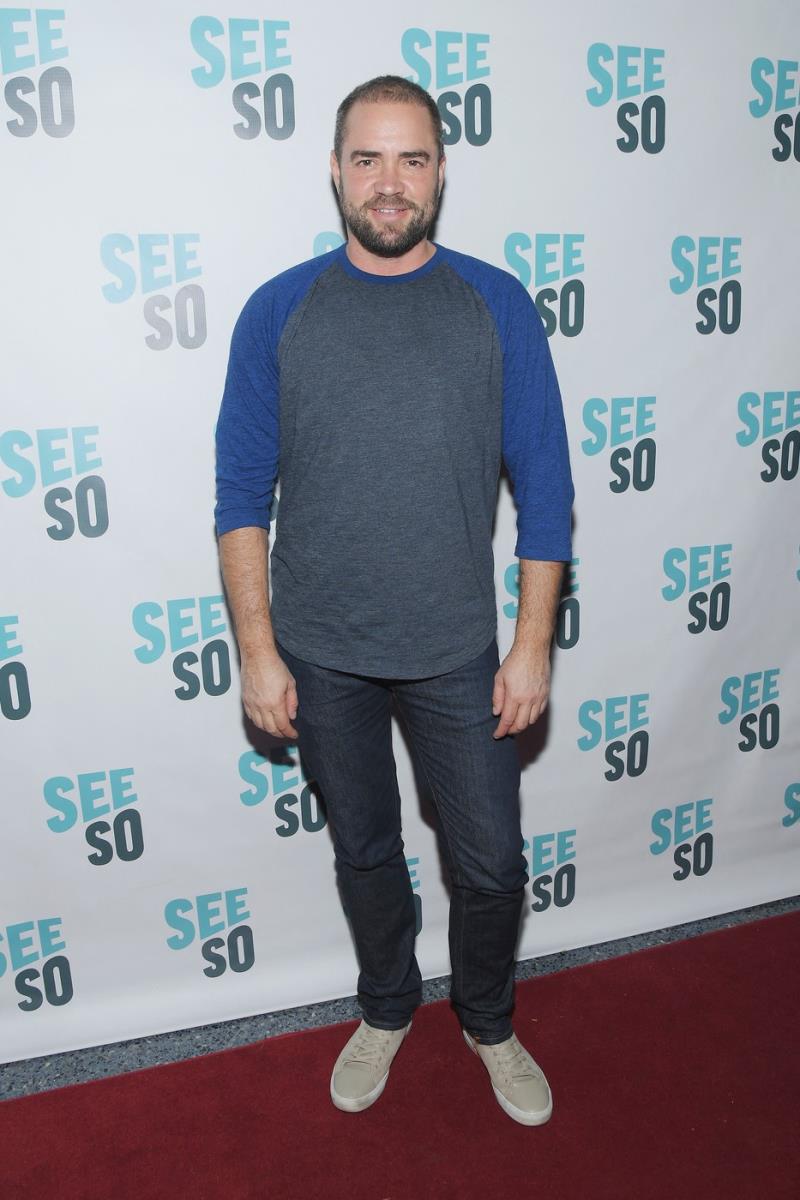 Ian Harvi u plavo sivoj majici na dodeli nagrada