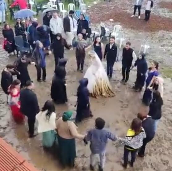 svadba u blatu (5).png