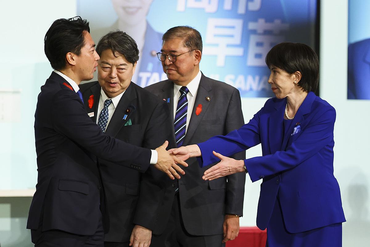 x03 EPA Kim Kyunghoon  Pool.jpg