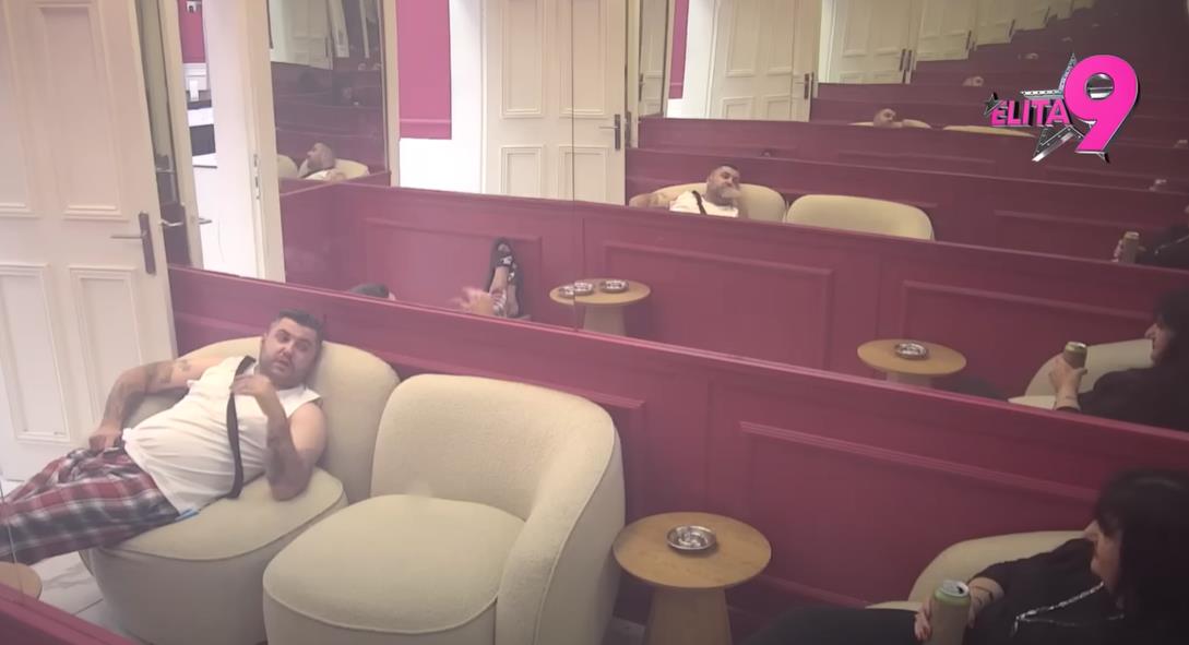 Screenshot 2025-10-04 225456.png