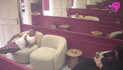 Screenshot 2025-10-04 225442.png