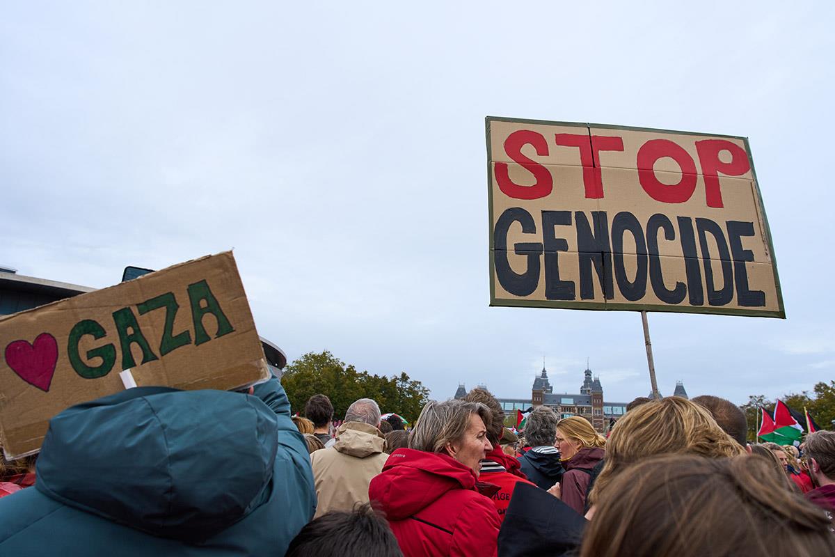 112 AP Peter Dejong.jpg