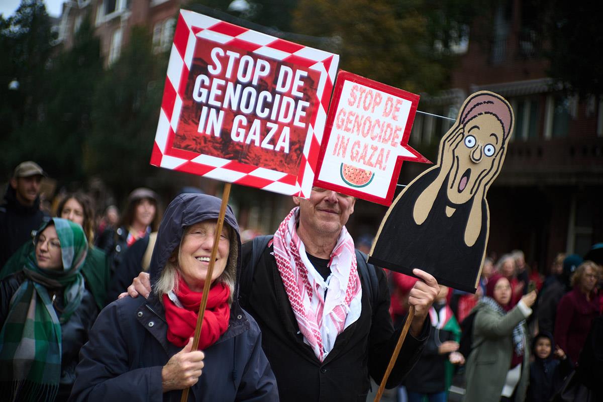 106 AP Peter Dejong.jpg