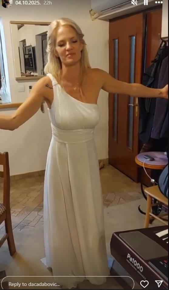 Dragana Dabović, glumica, u venčanici.jpg