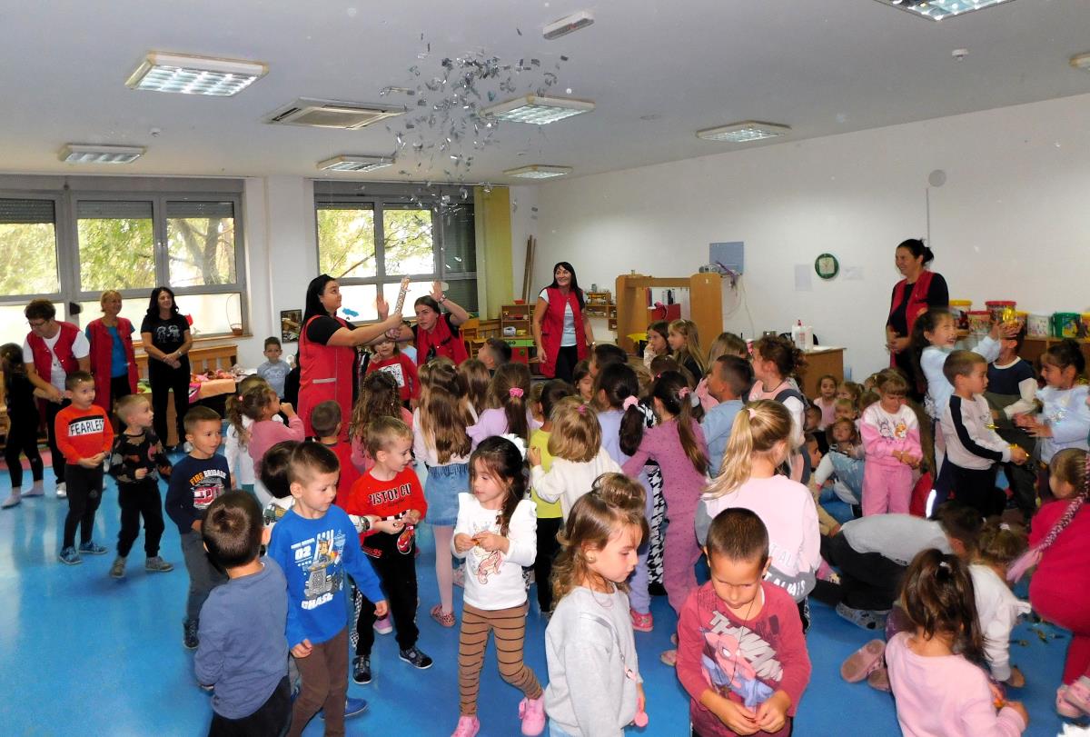 LOZNICA - Zabava.JPG