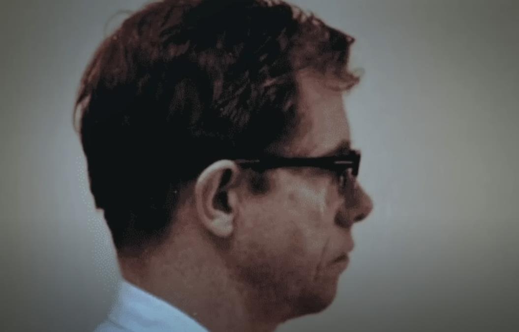 Robert Hansen, desni profil lica.jpg