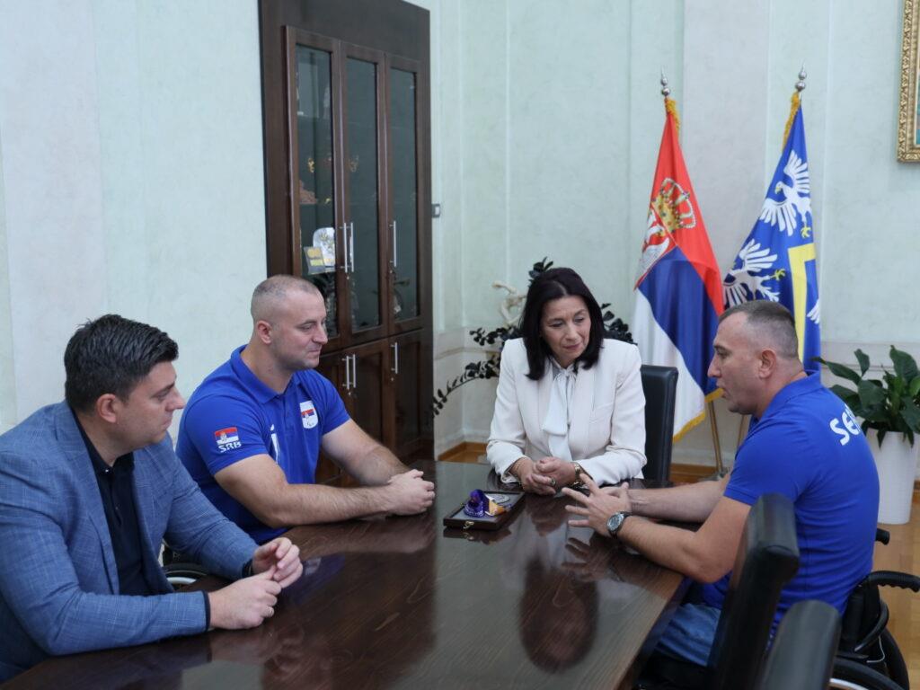 Užice - prijem za srebrne momke 1.jpg