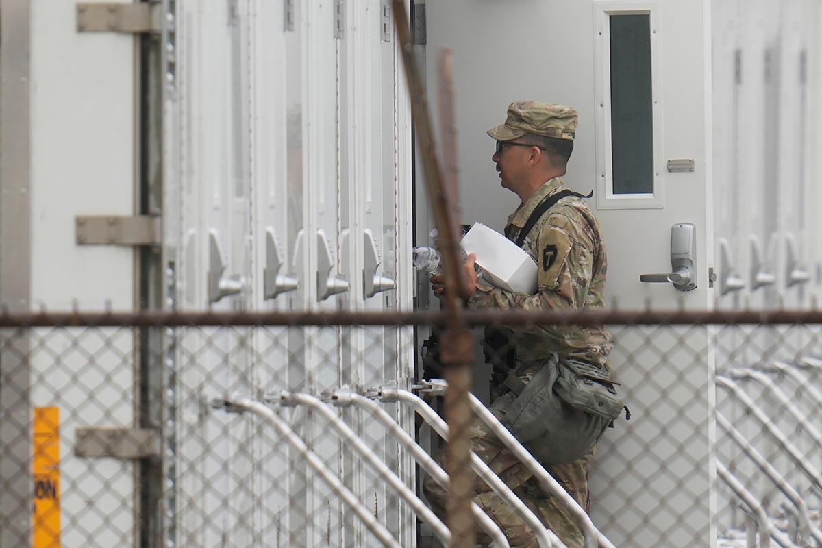 x02 AP Erin Hooley.jpg