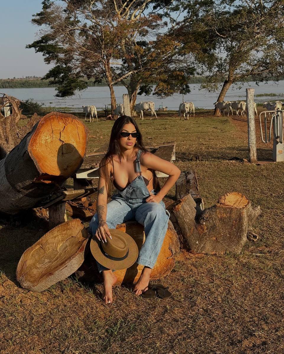 Marija Hulija Mazali pozira