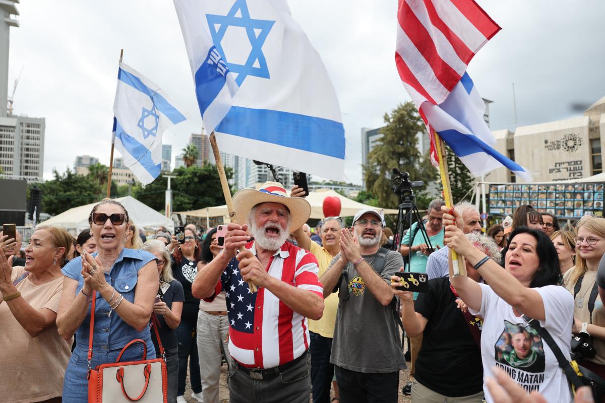 105 EPA Abir Sultan.jpg