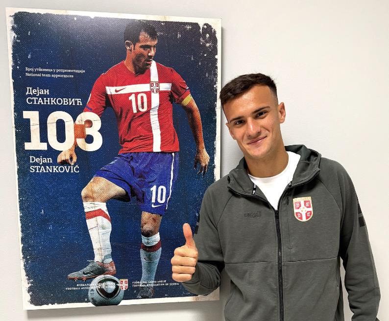 Dejan Stanković objasnio sinu šta znači igrati za Srbiju