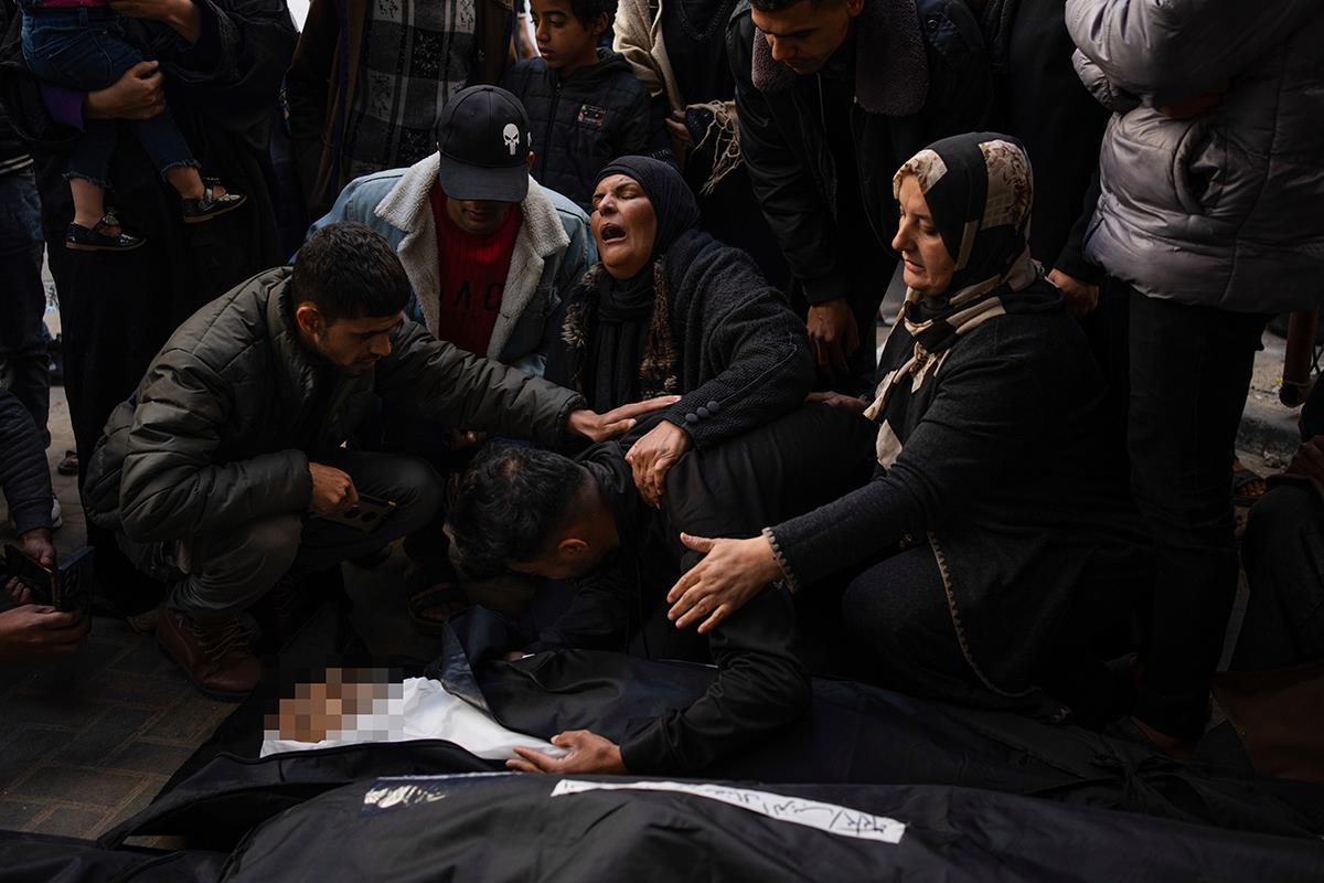 x03 AP Fatima Shbair.jpg