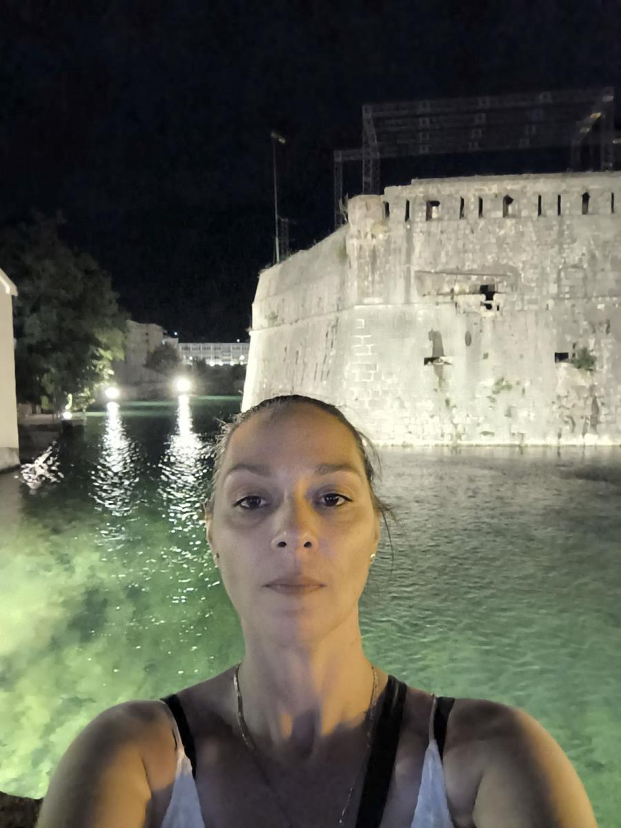 0801 dragana krunic privatna arhiva (5).jpg