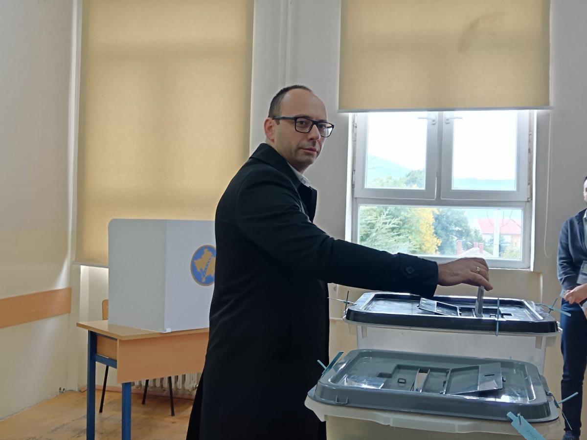 WhatsApp Image 2025-10-12 at 09.34.21_44b67829.jpg