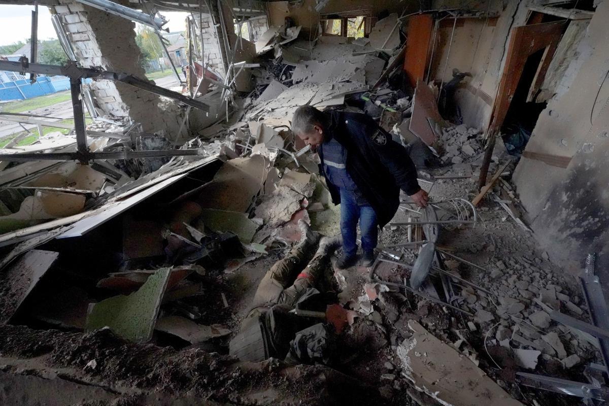 x01 EPA Vasiliy Zhlobsky.jpg