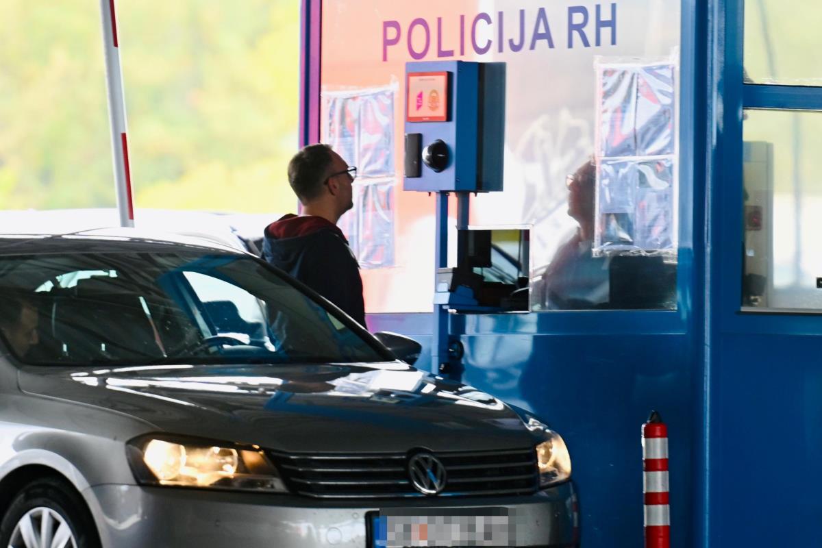 EES granica  granični prelaz pasoš otisci prtstiju (7).jpeg