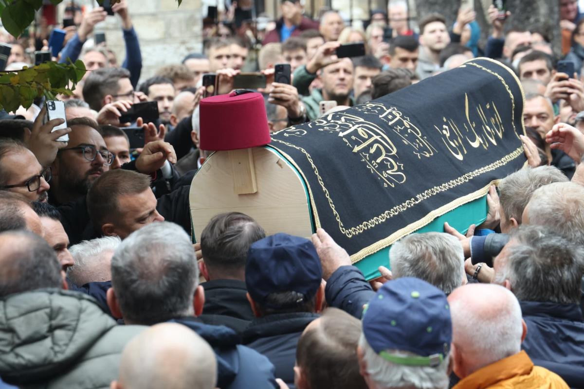 WhatsApp Image 2025-10-13 at 13.10.48 (1).jpeg