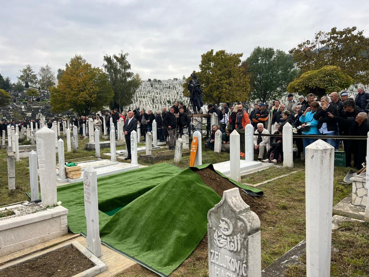 WhatsApp Image 2025-10-13 at 14.17.27 (1).jpeg