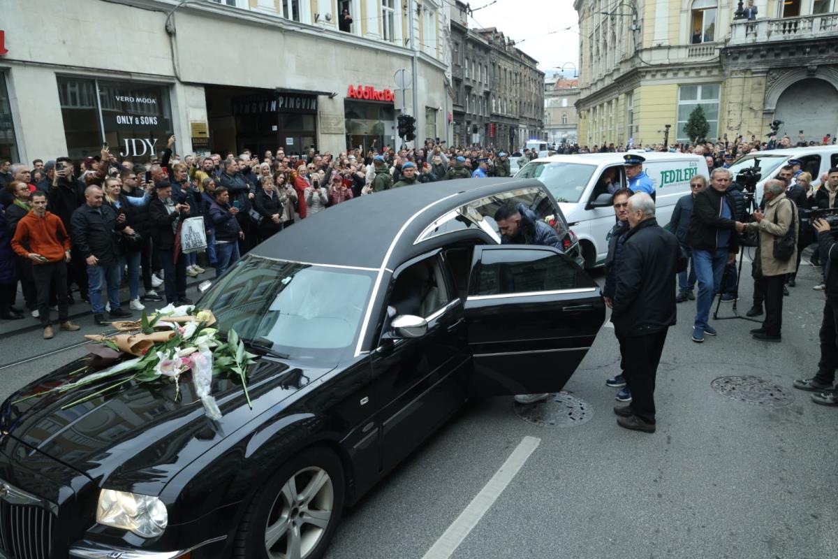 WhatsApp Image 2025-10-13 at 14.24.00.jpeg