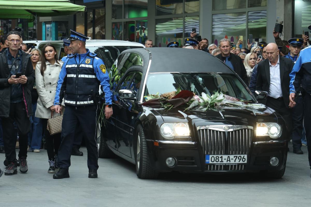 WhatsApp Image 2025-10-13 at 14.23.56.jpeg