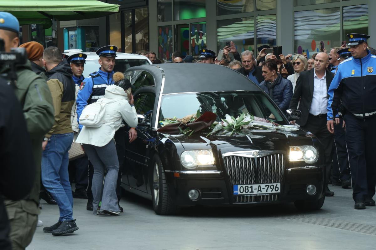 WhatsApp Image 2025-10-13 at 14.23.52.jpeg