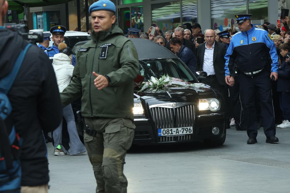 WhatsApp Image 2025-10-13 at 14.23.49.jpeg