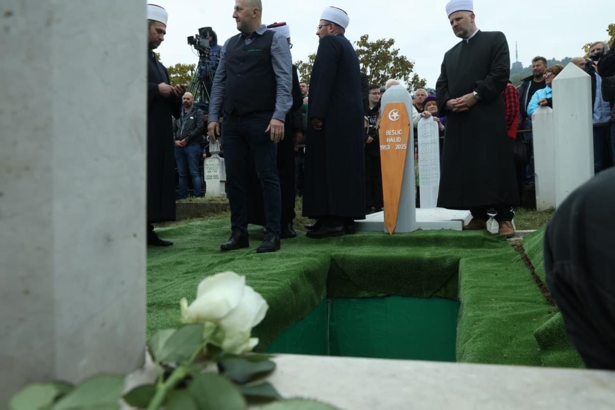 WhatsApp Image 2025-10-13 at 15.39.20 (2).jpeg