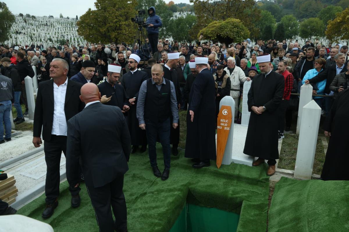 WhatsApp Image 2025-10-13 at 15.39.20 (1).jpeg