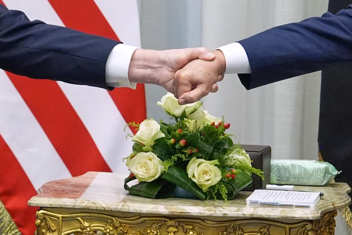 102 AP Evan Vucci.jpg