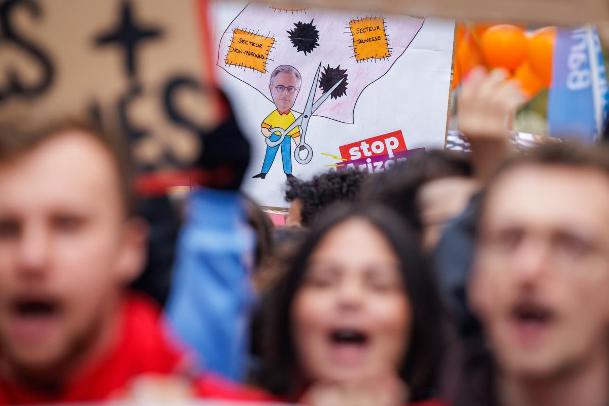 brisel02 EPA Olivier Matthys.jpg