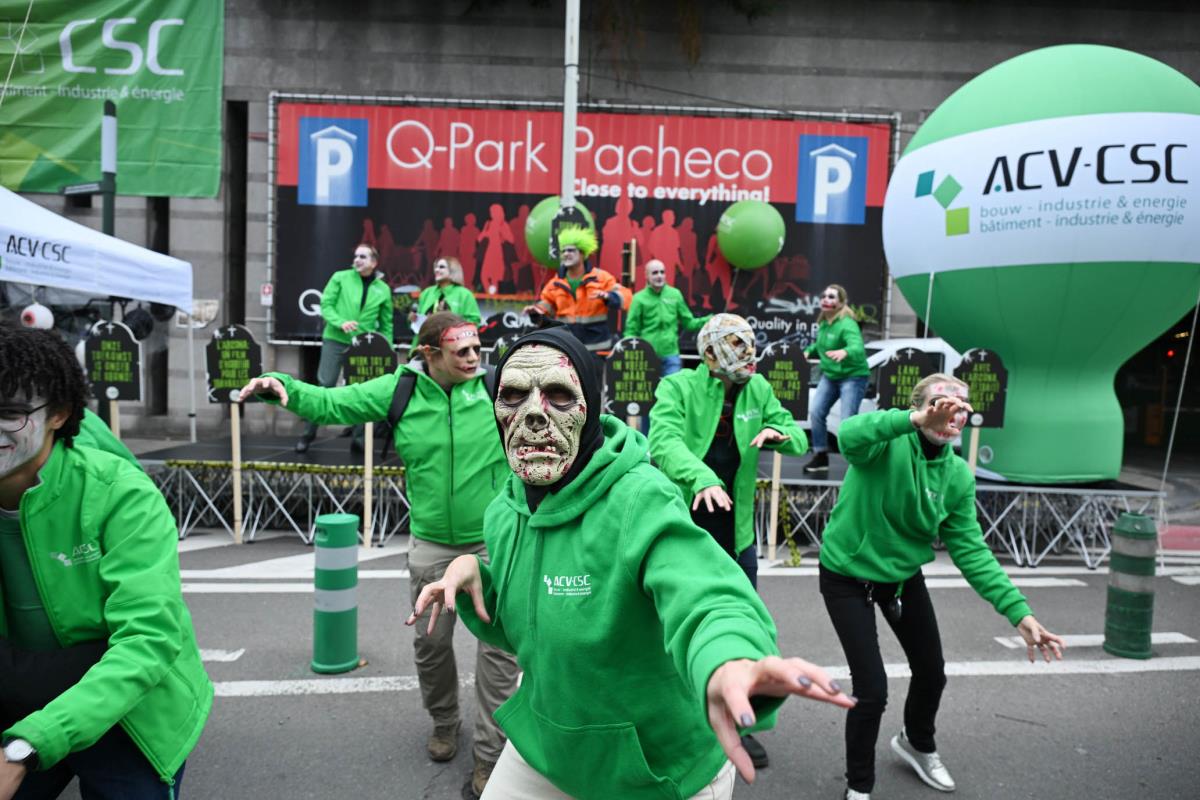 brisel02 AP Harry Nakos.jpg