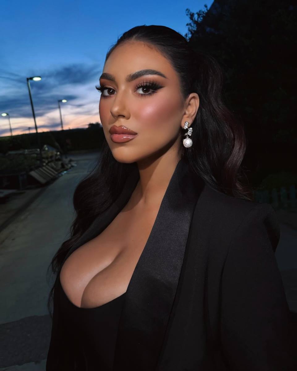 Alesija Bami u večernjem izlasku