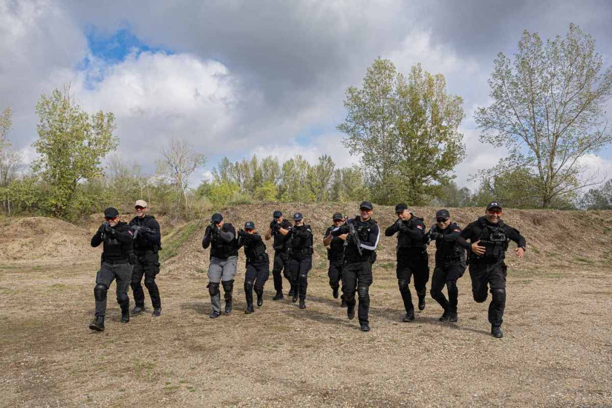 Cetvrti memorijalni turnir, grupna fotografija.jpg