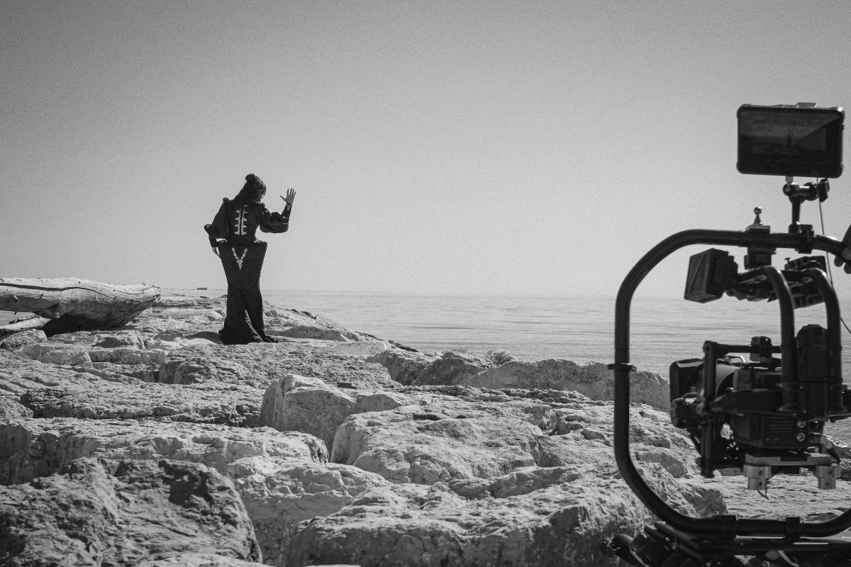 YASMIN VENICE bw-45.jpeg